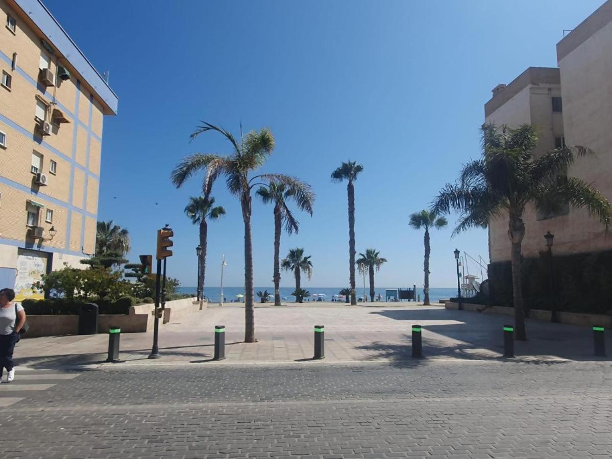 Casaflex Las Palmeras Aptº Con Vistas Al Mar Rincón de la Victoria Eksteriør billede